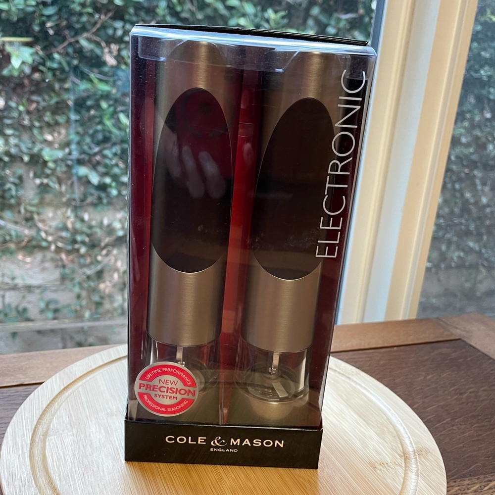 Cole & Mason Salt & Pepper Electronic Mills New Precision System NWT